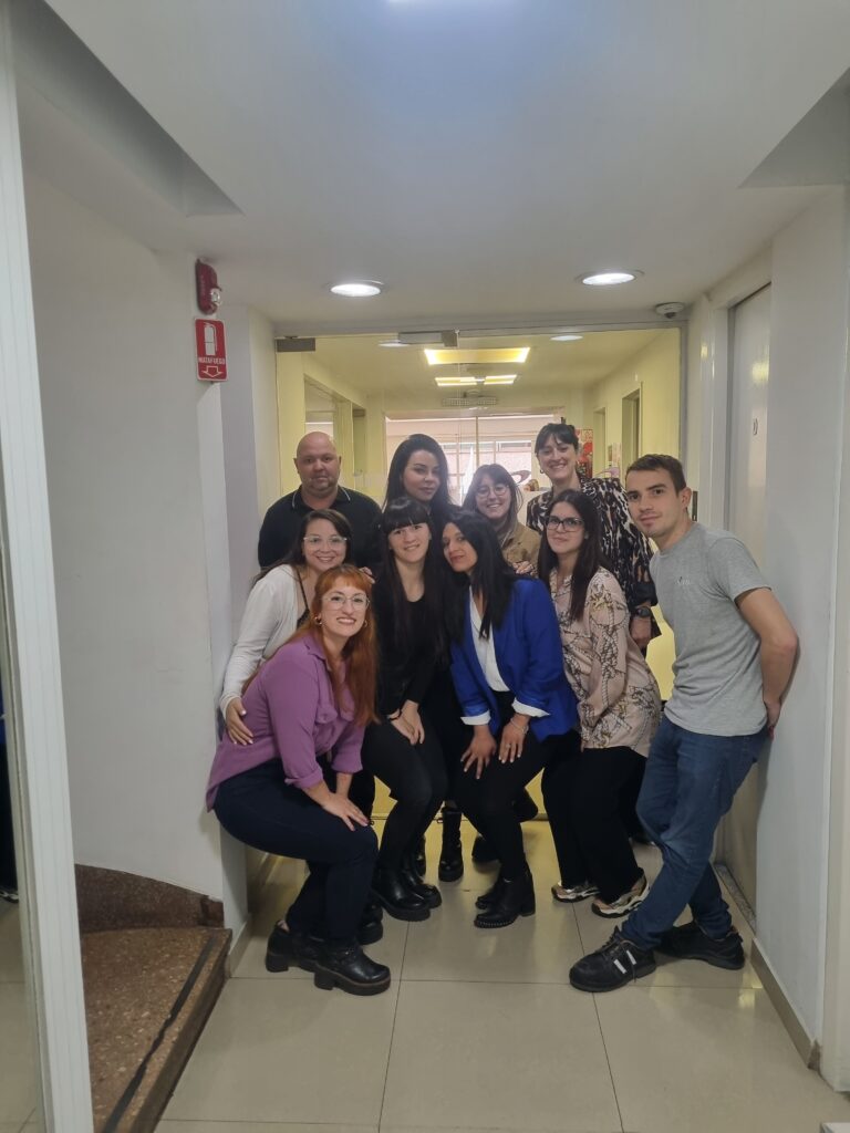 Equipo de Linser orgullosos de que Linser obtuvo una nueva certificación IRAM ISO en Gestión de Activos