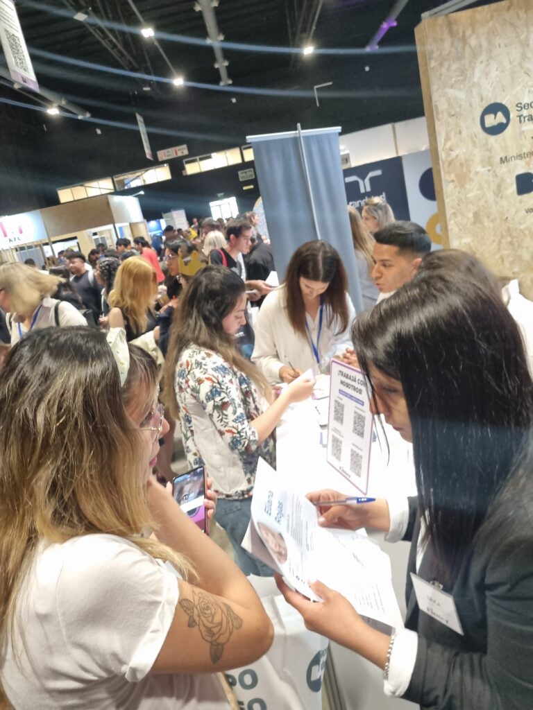 Linser presente en Expo Empleo 2024