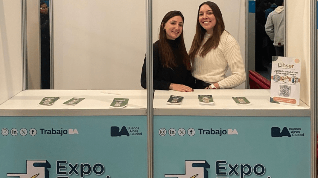 Equipo de Capital Humano de Linser en Expo Empleo Barrial edición Juventud 2026